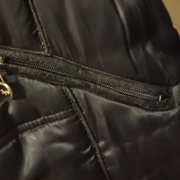 Vintage Coogi Puffer Jacket with Removable Faux Fur lined hood Size Medium - Picture 8 of 14